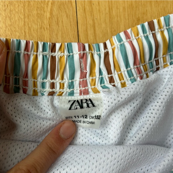 Zara Girls (12) Striped Summer Shorts - Picture 2 of 3